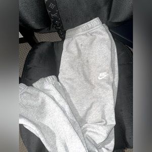 Nike Sweatpants Grey Cuffed